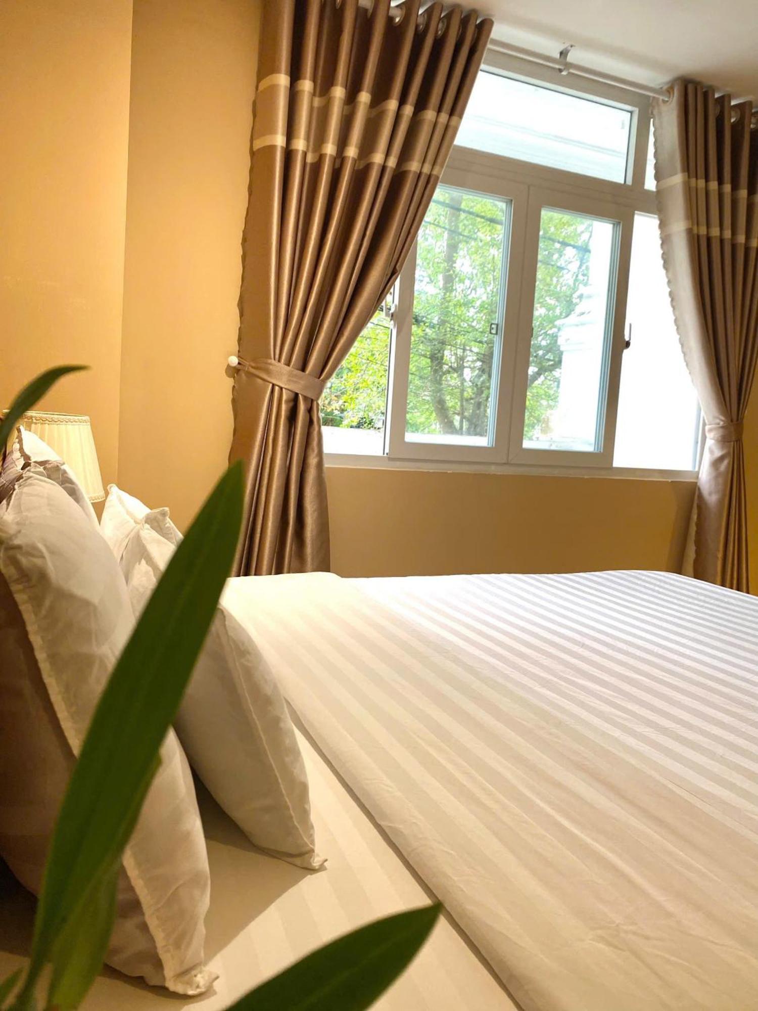 Hotel Khach San Romo Quảng Ngãi Exterior foto