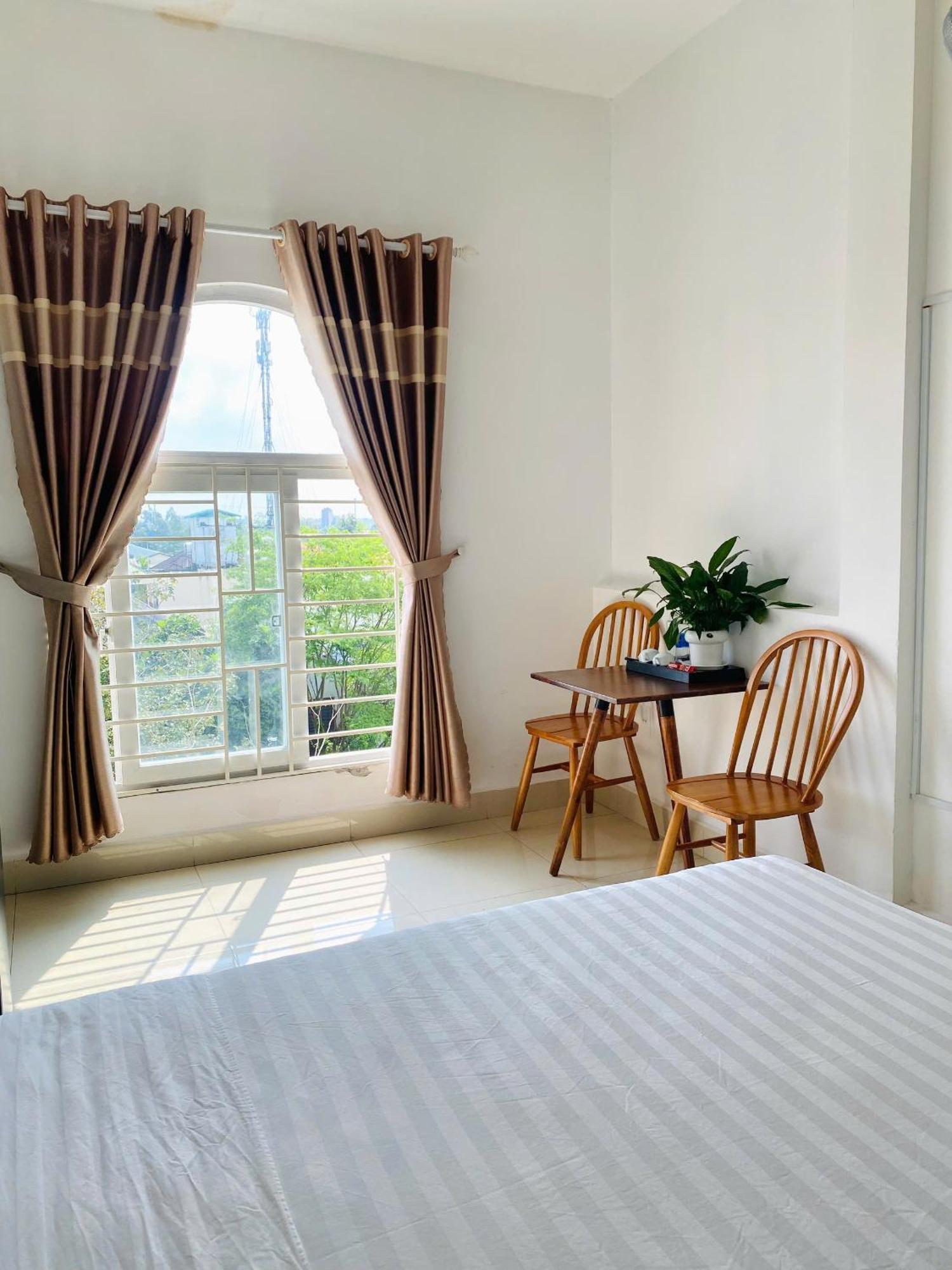 Hotel Khach San Romo Quảng Ngãi Exterior foto